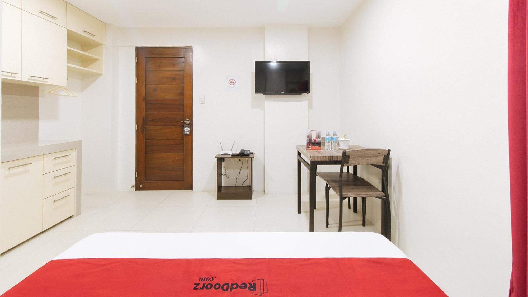 Reddoorz Near Fernwoods Garden Quezon City Bagian luar foto