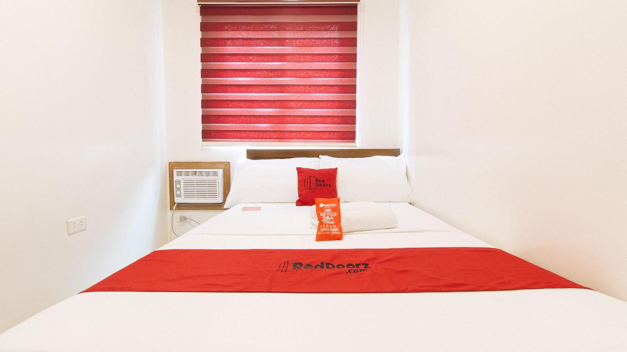 Reddoorz Near Fernwoods Garden Quezon City Bagian luar foto