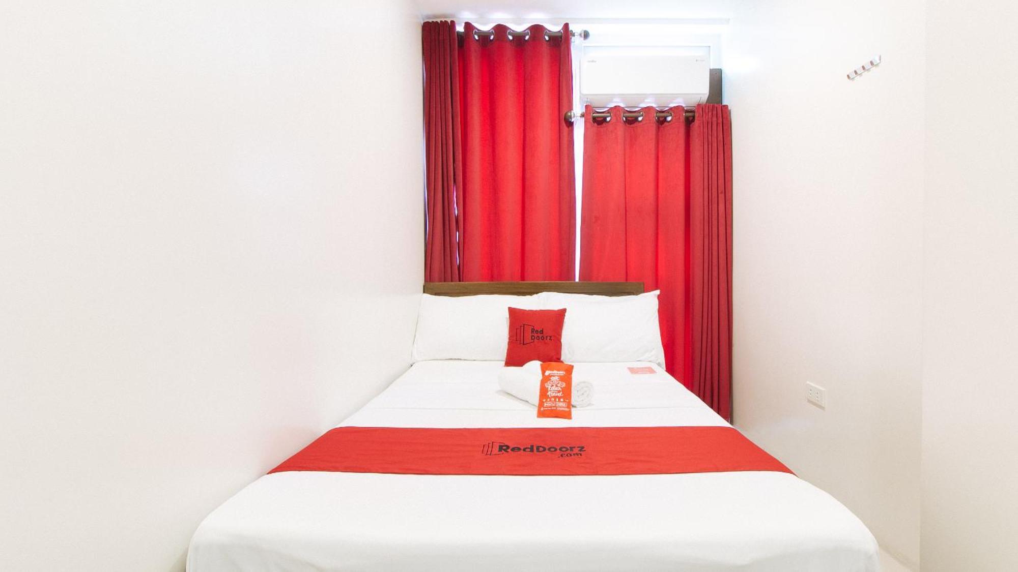 Reddoorz Near Fernwoods Garden Quezon City Bagian luar foto