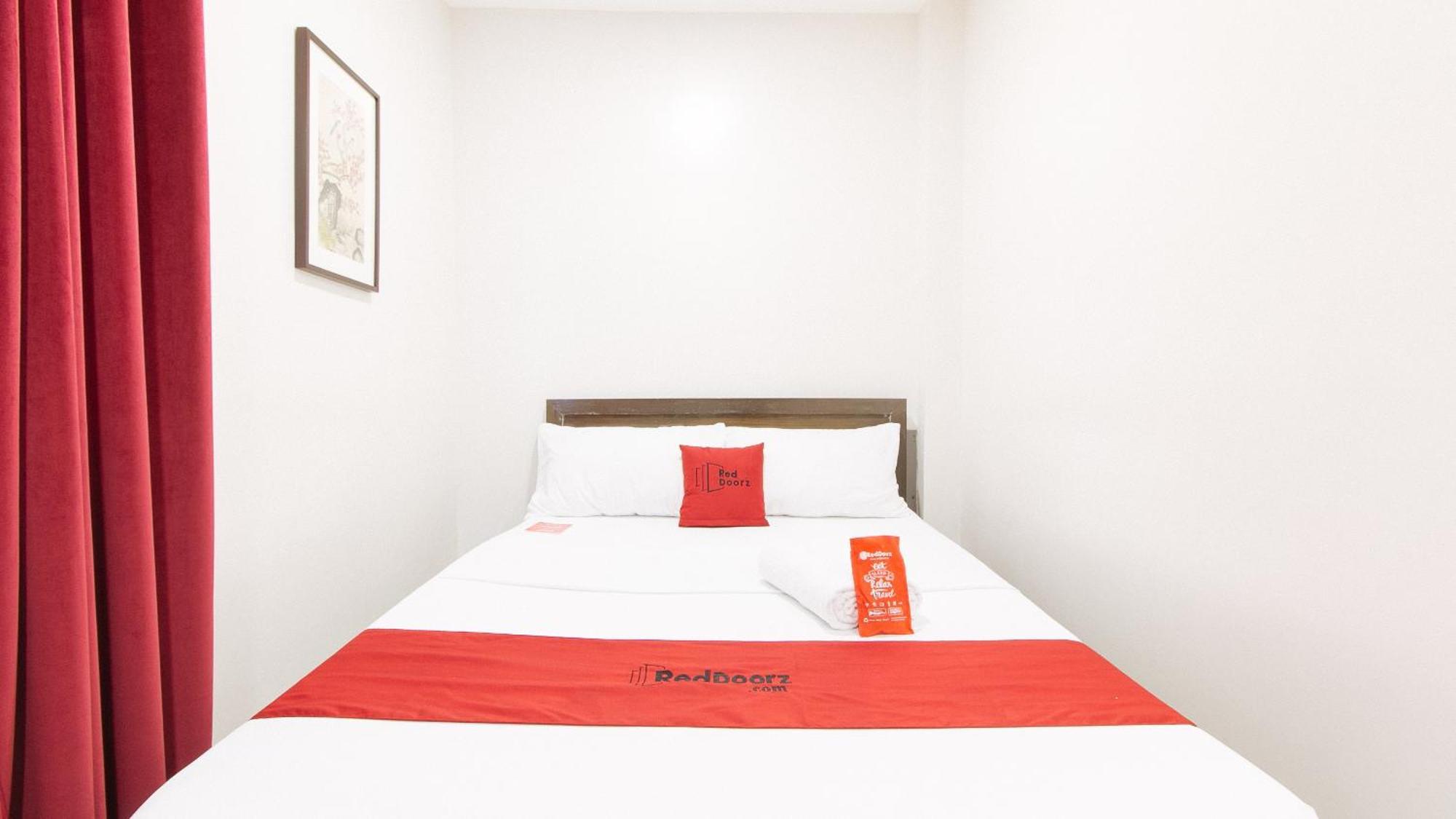 Reddoorz Near Fernwoods Garden Quezon City Bagian luar foto