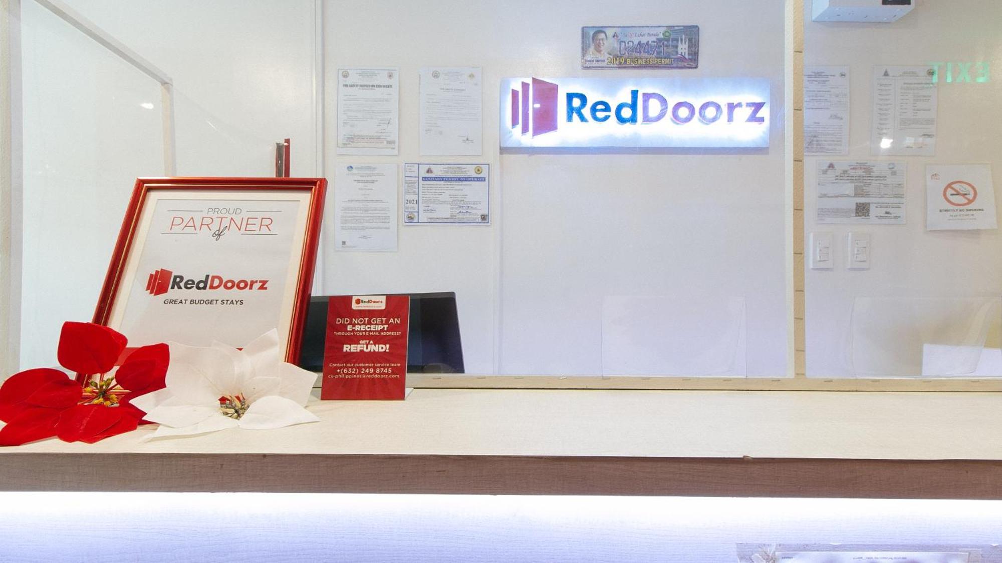 Reddoorz Near Fernwoods Garden Quezon City Bagian luar foto